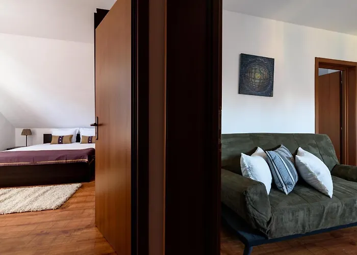 Two Bedroom Appartement *